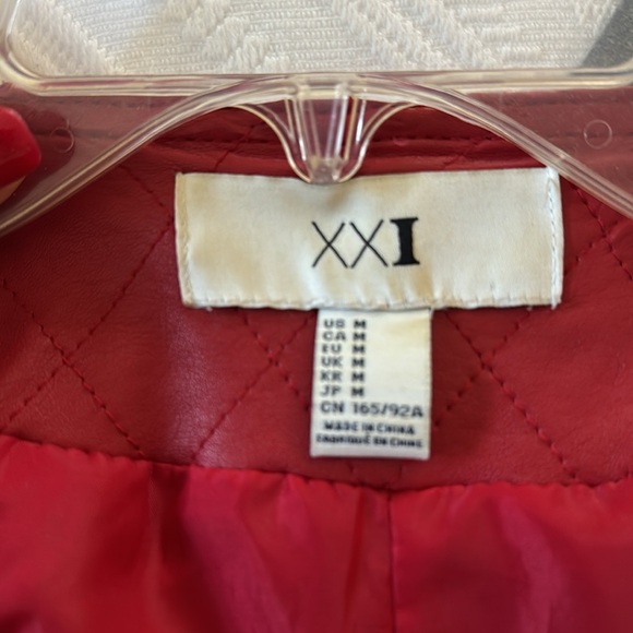 Red faux leather jacket - Picture 4 of 8